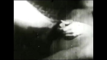 Ibu Tiri Yang Lapar Seks Suka Main Dengan Keluarga Sendiri