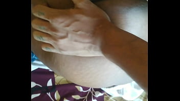 Menggila Dengan Pantat Gede Ibu Mertua Desi Yang Menggairahkan