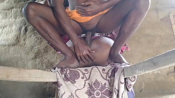 Suamiku Bercinta Denganku Hingga Memerah Dan Bengkak