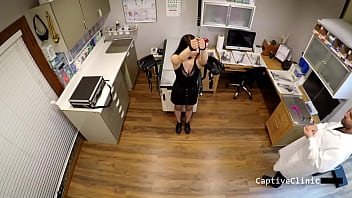 Mina Moon Menggoda Dengan Sicco