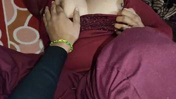 Pertama Kali Stepbro Ngentot Adik Tiri, Video Panas Hindi