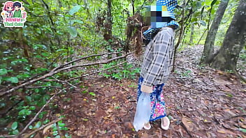 สาวไทยวัยรุ่นเดินหาของป่า โดนจับเย็ดหีเสียงครวญครางสุดเร่าร้อน