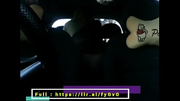 Jilbab Wot Di Dalam Mobil, Aksi Panas Dan Menggoda