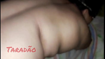 Perempuan Itu Mengerang Keras Sambil Memancurkan Air Mani Dari Kontol