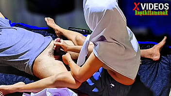 Bayar Kosmu Telat, Bayarlah Dengan Tubuhmu Di Ranjangku