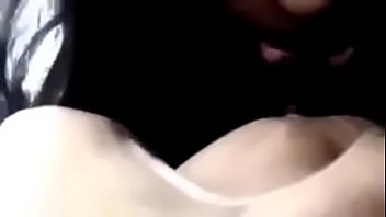 Gadis Desi Yang Menggoda Dan Seksi