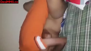 गर्म भारतीय भाभी की रसीली देह