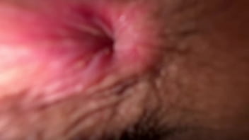Gadis Remaja Mengalami Orgasme Perdana Yang Luar Biasa Saat Bercumbu Dengan Kakak Tiri!