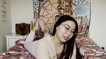 Gadis Tionghoa Imut Ini Sangat Antusias Membuat Video Masturbasi Untuk Kami