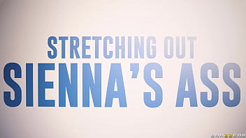 Membentangkan Dan Menggoyangkan Pantat Sienna Yang Menggoda – Sienna Day / Brazzers / Tonton Lengkap Di Www.brazzers.promo/danny