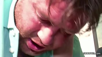 Milf Jerman Montok Menggoda Anak Tiri Untuk Bercinta