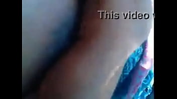 Menggenggam Payudara Desi Yang Montok