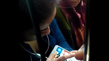 Desi Bhabhi Yang Menggoda Dan Penuh Nafsu