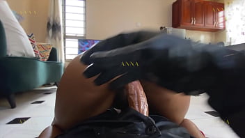 Payudara Ibu Tiri Basah Mengucur Deras