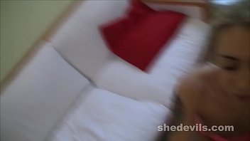 Wajah Ameliya, Pacar Rusia, Dipenuhi Cairan Liar Setelah Bercinta Ganas