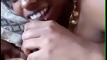 Gadis Seksi Dari Timur Yang Menggoda