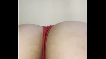 Gadis Berhijab Arab Membungkuk Memamerkan Pantat Montok Dan Bokong Sempurna Dengan Niqab