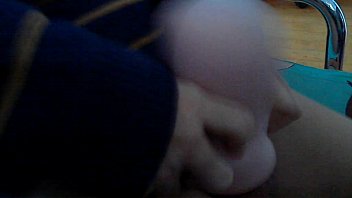 Cowok Asia Mandi Sendiri Di Depan Webcam