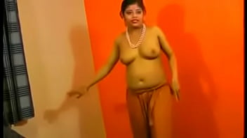 Istri India Desi, Rupali Bhabhi Menggoda Dengan Tubuh Telanjangnya Yang Menggairahkan