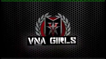 Maxine X Menggoda Di Ruang Tamu! Dia Asyik Memuaskan Dirinya Sendiri