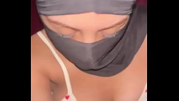 Payudara Montok Hijaber Goyang Liar | Cewek Muslim Arab Nakal Pamer Tetek Sempurna