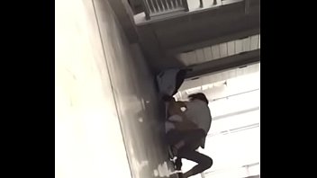 Koridor Kampus Yang Bergoyang: Adu Mesra Di Balik Pintu