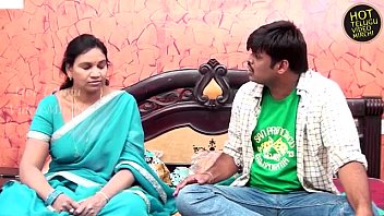 Tante Seksi India Digoyang Tetangga