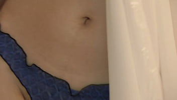 Jasmine Mathur, Si Gadis India Seksi Yang Menggoda Dengan Sari Putihnya Yang Membentuk Lekuk Tubuhnya