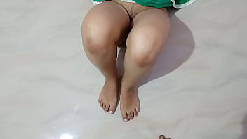 अकेली बहू की गीली चुदाई – ससुर ने ज़बरदस्ती घुसा कर चोदा