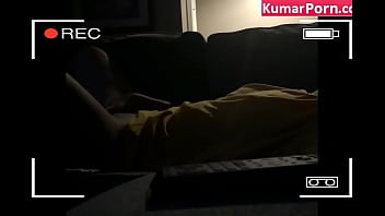 Gadis Tiongkok Menggoda Di Kamera Pribadi Yang Diretas