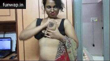 Gadis Kamera Panas India Yang Menggoda Dan Penuh Nafsu