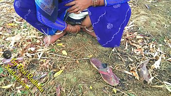 Gadis Desa India Dengan Bulu Kemaluan Alami Bercinta Di Alam Terbuka Oleh Radhika