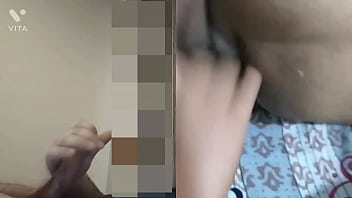 Ibu Tiri Menggoda Menantu Dengan Aksi Mesra Di Video Call