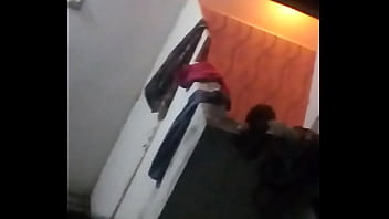 Mandi Telanjang Di Sungai India