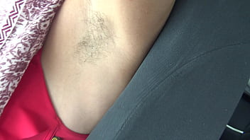 Turis Bernafsu Menggoda Ibu-ibu Turki Berbulu Ketiak Di Izmir.