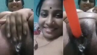 Video Mesum Bibi Tamil Mainkan Seks Toy Saat Masturbasi